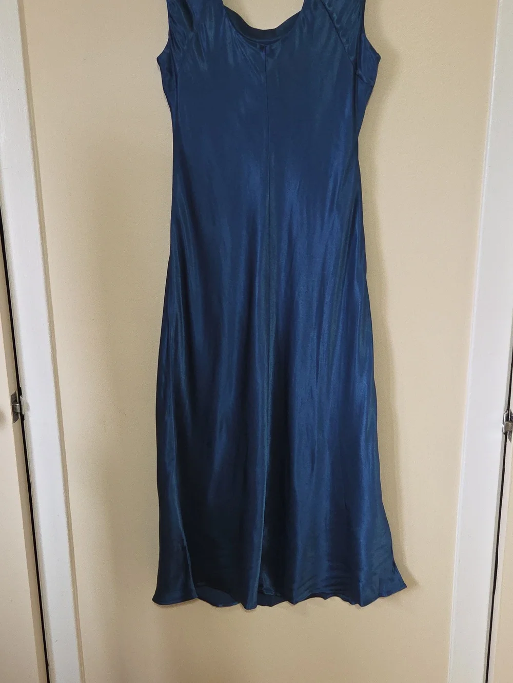 Dynamite Blue Satin Sleeveless Midi Dress - Picture 7 of 8